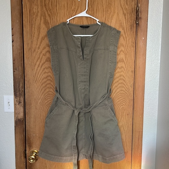 Banana Republic Size M Split Neck Utility Dress Light Khaki - Picture 3 of 4